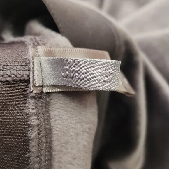 SKIMS Brown Velour Biker Shorts - Picture 5 of 6